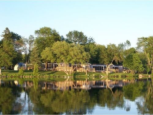 Woodland Estate Resort Campbellford Extérieur photo